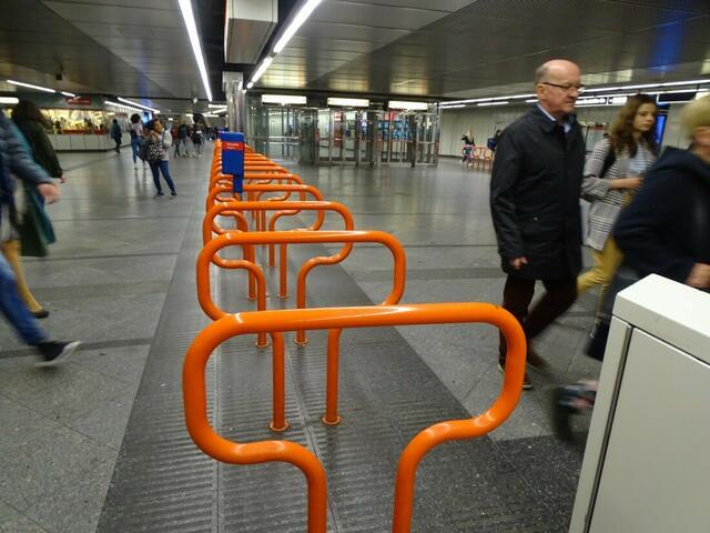 Wiener Westbahnhof