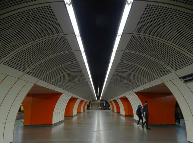 Wiener Westbahnhof