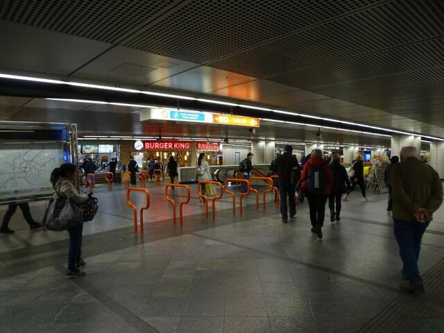Wiener Westbahnhof