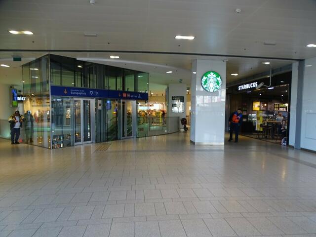 Wiener Westbahnhof