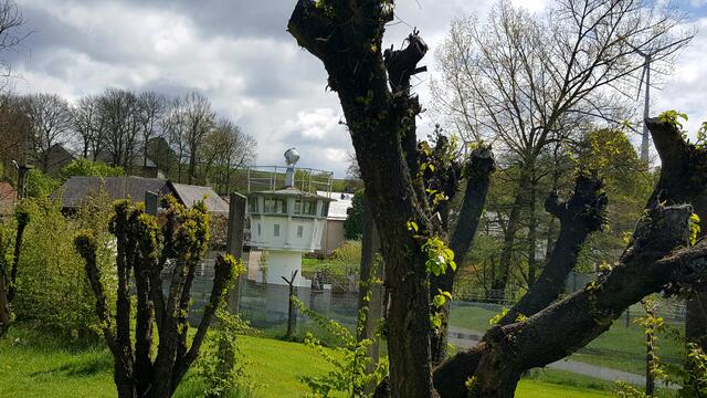 Bizarre Natur und Grenzturm