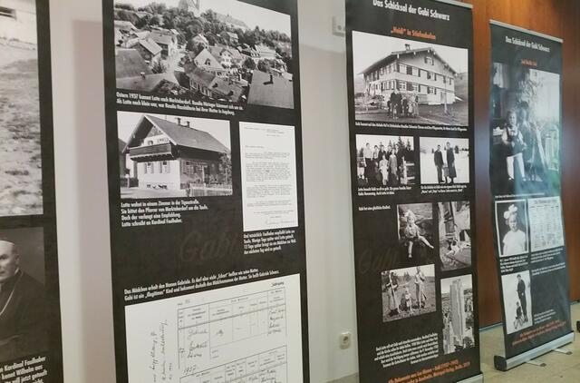 … zur begleitenden Ausstellung …