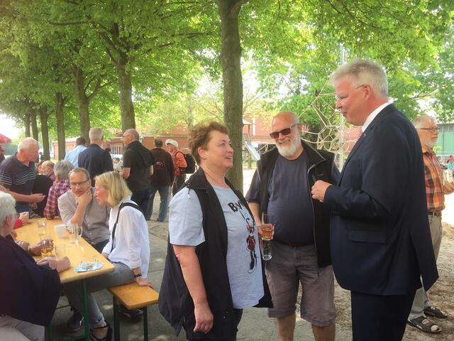 Bürgermeister Klaus Sidortschuk im Gespräch