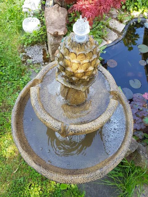 Der Brunnen ---das Plätschern macht ruhig und man kommt ins träumen !