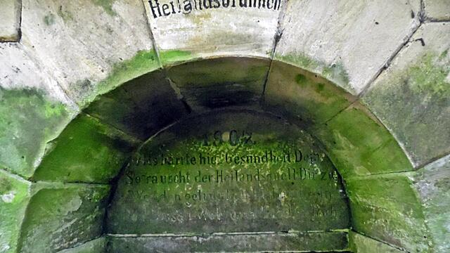In Bad Bibra finden sich zahlreiche ehemalige Heilquellen und Brunnen / 10.6.2019 !