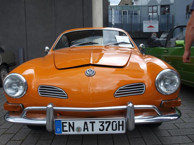 Volkswagen Karman Ghia 141