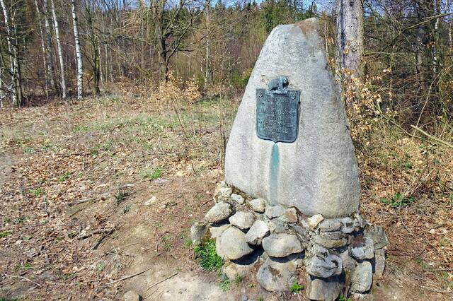 das Bärendenkmal