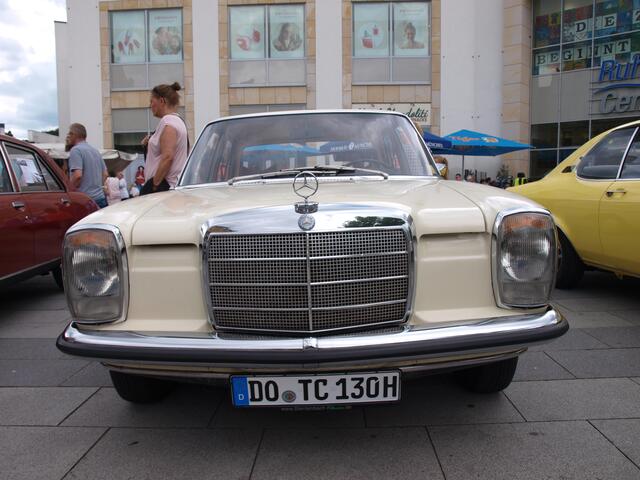 Mercedes Benz