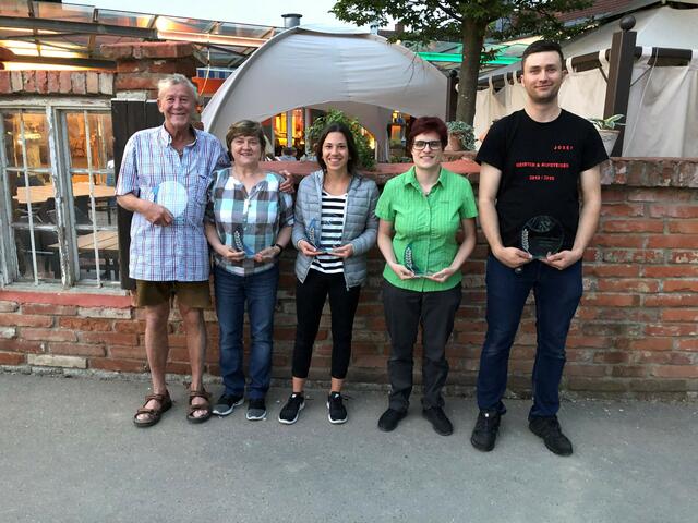 Die Clubmeister 2019 von links: Adolf Öchsler jun., Magdalena Küchler, Melanie Tauber, Anita Gabriel, Josef Heil. Auf dem Bild fehlt Carina Baumann