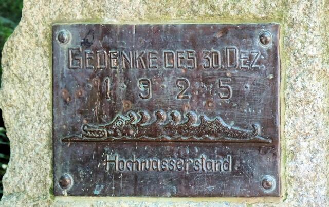 in der Nacht vom 30 zum 31.12.1925 wurde Quedlinburg letztmalig von einem großem Hochwasser der Bode  betroffen. Seit dem 3.10.1956 leistet die Rappbodetalsperre den Hochwasserschutz