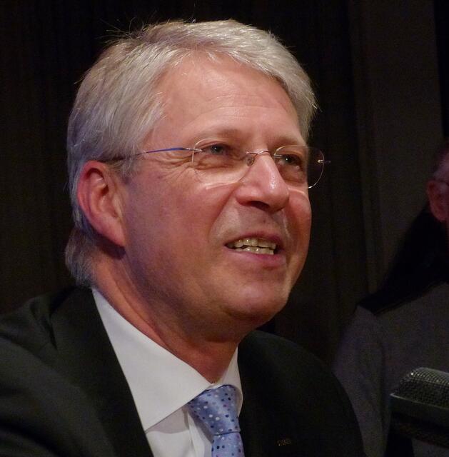 Der Esa-Koordinator der Europäischen Raumfahrtbehörde der Internationalen Raumstation, Thomas Reiter, war selber fast ein Jahr im All, auch einige Stunden im freien Raum. Für ihn kann es in der Raumfahrt nichts Größeres geben, als einen anderen Himmelskörper zu betreten. | Foto: Christel Wolter