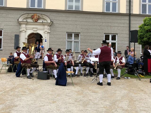 Die Musikkapelle Westendorf umrahmte musikalisch den Festgottesdienst.
