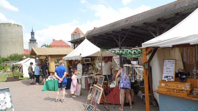 Das Querfurter Burgfest ist das größte Historienspektakel seiner Art im Saalekreis. Ein Besuch lohnt sich !