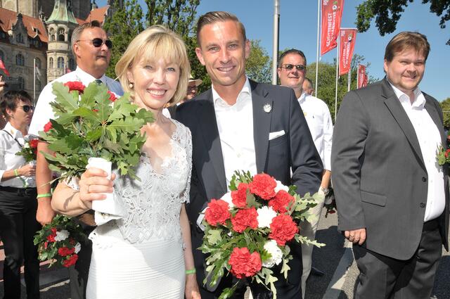 Doris Schröder-Köpf und Ratsherr Aneglo Alter