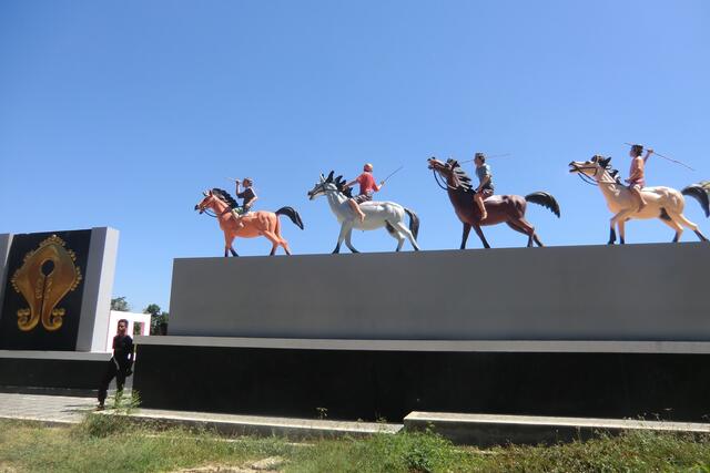 Denkmal für das Pascolafest an der Arena