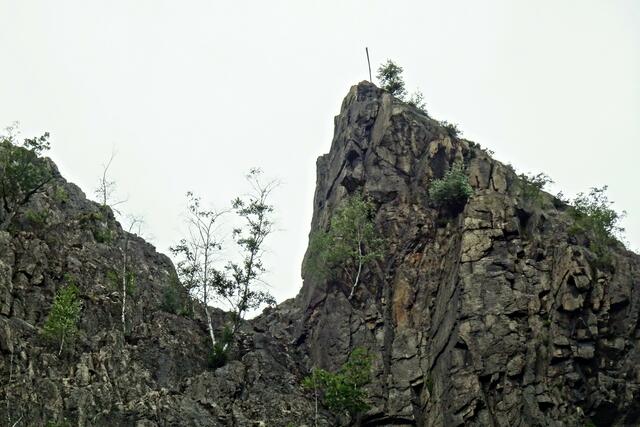 im Bodetal befinden sich viele derartigen Felsen