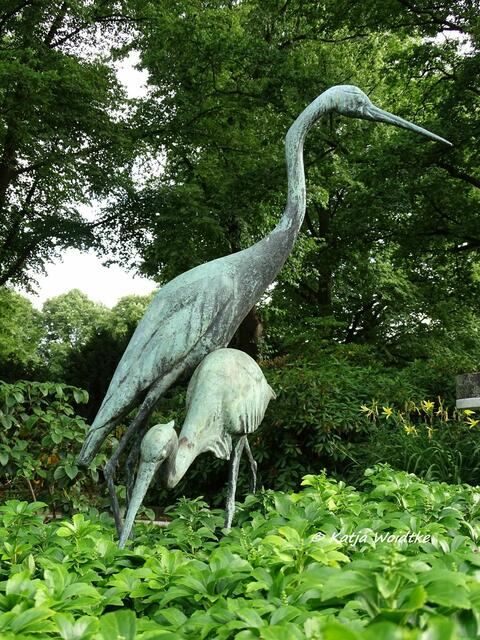 Nachguss der Plastik "Fischreiher" Ruth Meisner im Stadtpark Hannover. Ursprünglich stand das Orignal an der Maschseequelle: https://www.myheimat.de/hannover-waldhausen/kultur/zeitreise-in-das-historische-hannover-an-der-maschseequelle-d2678384.html (Foto: Katja Woidtke)