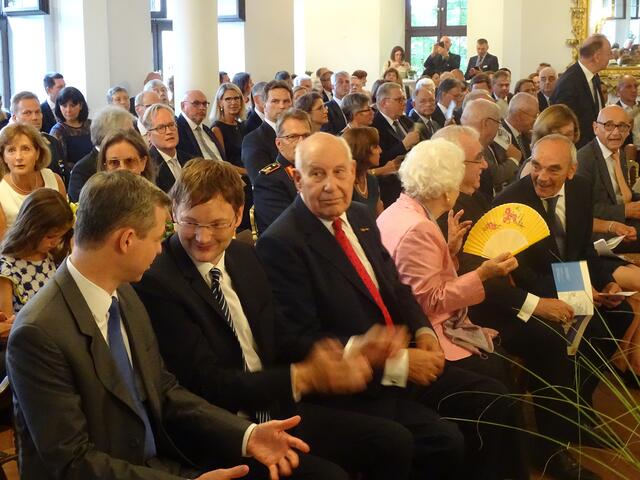 Neben Minister Reichhart der Sohn von Stauffenberg mit seiner Frau