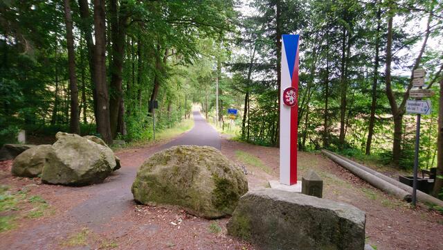 Hier können nur noch Fußgänger und Radfahrer durch.