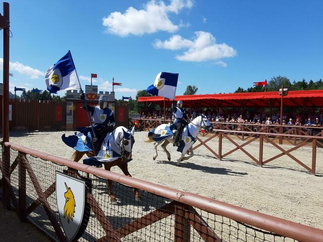 „Battle of the Brick“ heißt die große Rittershow, die Jung und Alt begeistert