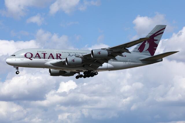Aus der Wüste   A7-APD  Airbus A380-800 Qatar