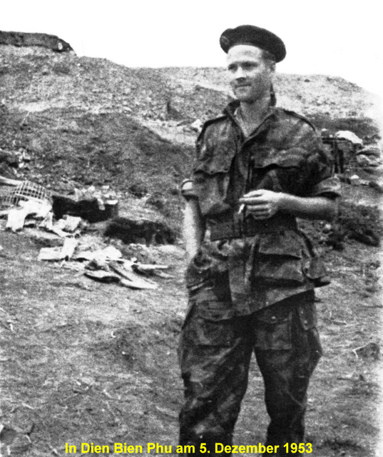 Dietrich Stahlbaum als Dispatcher des 1. BEP (1. Bataillon der französischen Fremdenlegion) bei einem Versorgungsflug in DBP