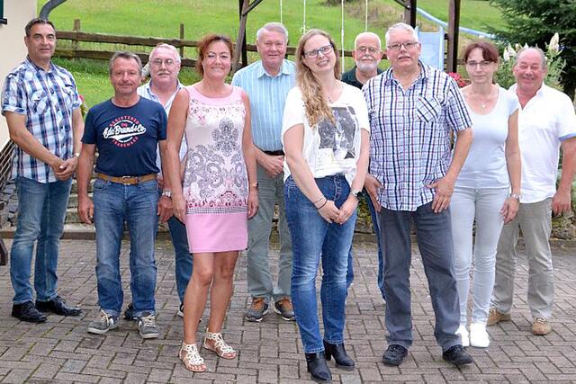 Der aktuelle geschäftsführende und erweiterte Vorstand. v.l.n.r.: Volker Hahn, Harald Liebau, Erwin Müller, Sabine Bode, Frank Bode, Julia Wiegand, Fritz Vokuhl, Torsten Bäger, Christina Eichenberg und Achim Sommerfeld. | Foto: WgiR