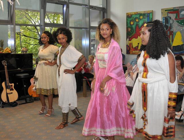 Mode und Tanz aus Eritrea