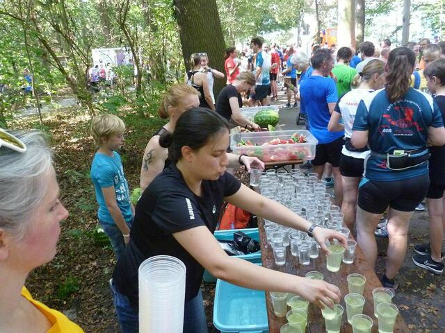 Verpflegungsstand im Ziel.
