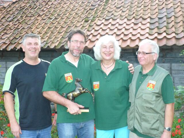 Ralf Wagner, Thomas Ulbig, Barbara Nitsche (Stifterin des Pokals / Niedersachsenross), Rolf Vogt