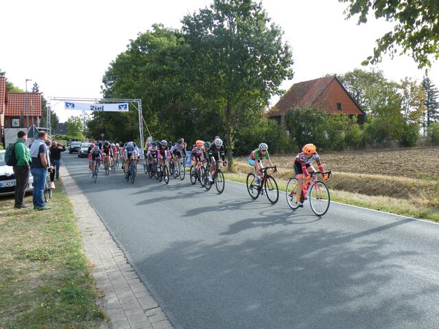 22. Auf in die letzte Runde; noch neun Kilometer bis zum Ziel.