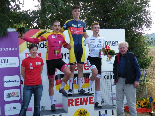 73. Siegerehrung der Jungs; Tagessieg bei der "Tour de Holtensen".