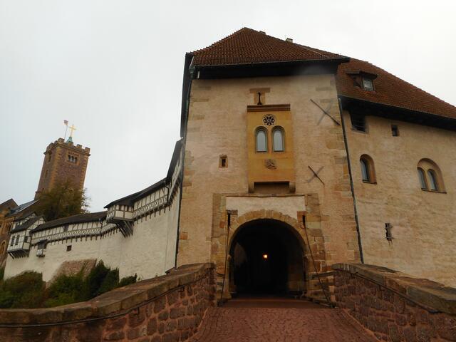 Das TORHAUS mit ZUGBRÜCKE.