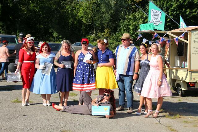 Gruppenbild mit Siegerin