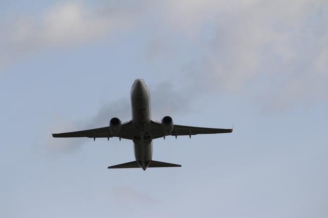Ein Jet will auch weg.