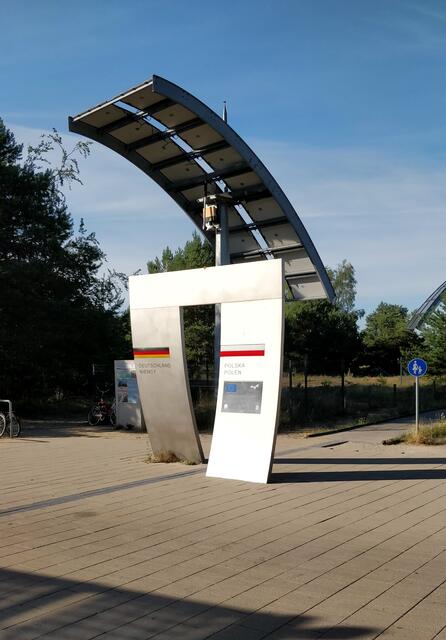 Nur ein Schritt und wir waren für kurze Zeit in Polen. Der Wunsch auch der Hafenstadt Swinemünde einen Besuch abzustatten muss vorerst auf unbestimmte Zeit verschoben werden.