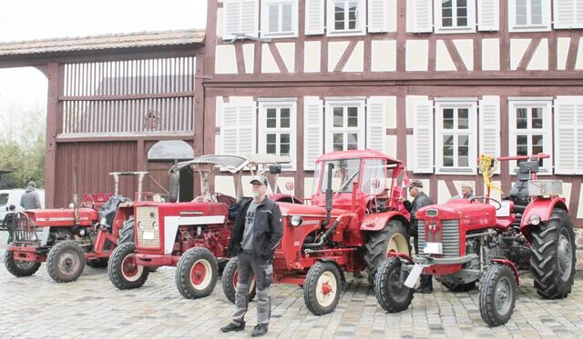 Massey Ferguson, IHC, Hanomag