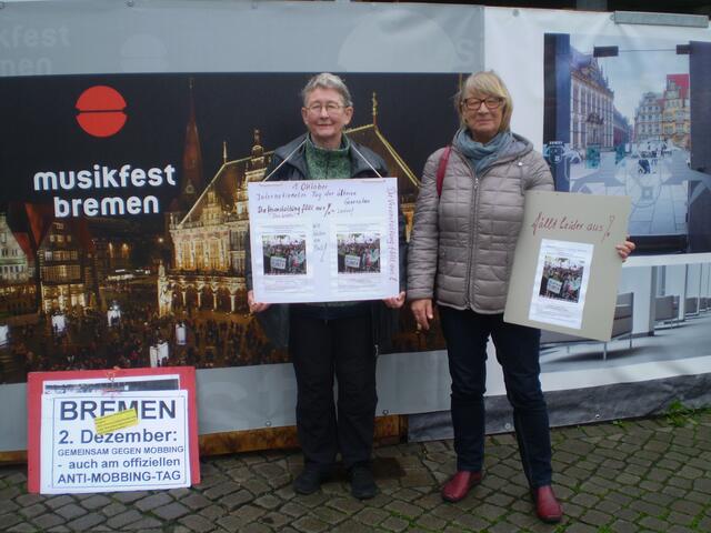 Bremen, 1. Oktober 2019 (Tag der älteren Generation): Gabi-Grete Kellerhoff (l.) und Marlene Henrici