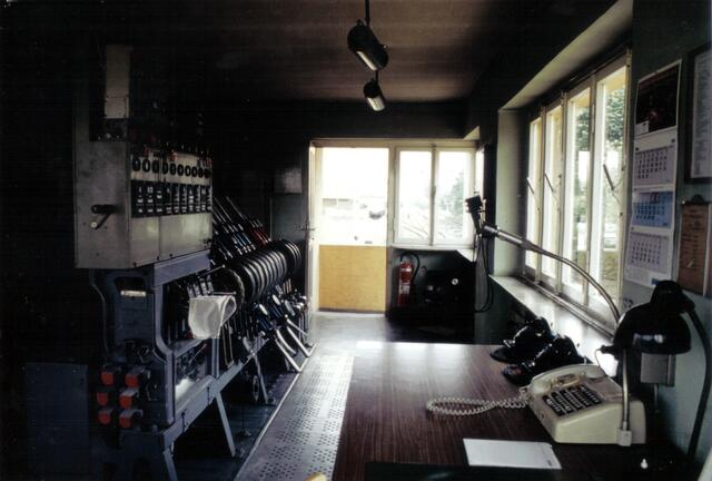 Innenansicht der Stellwerks Zülpich Zf in den 1980er Jahren (Foto: Billig/Jansen/Schmitz/Sobizack)