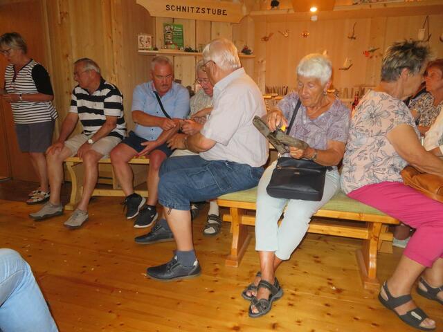 Einige Teile werden gleich begutachtet.