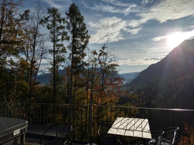 Die Sonne strahlte nochmals kräftig als wir abreisen mussten. Ob sie sagt: "Kommt doch bald wieder"