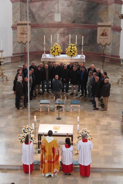Der Bergsteigerchor begleitete auch den Gottesdienst in der Wallfahrtskirche Herrgottsruh