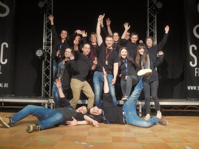 Wer exklusive Einblicke hinter die Kulissen eines regionalen Festivals werfen und im Team etwas Tolles auf die Beine stellen möchte, der kann sich online als CREW-Mitglied ganz einfach anmelden. Foto: Oliver Musch