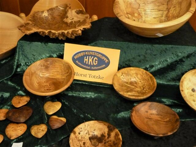 Dekorative Schalen aus besonderen Hölzern