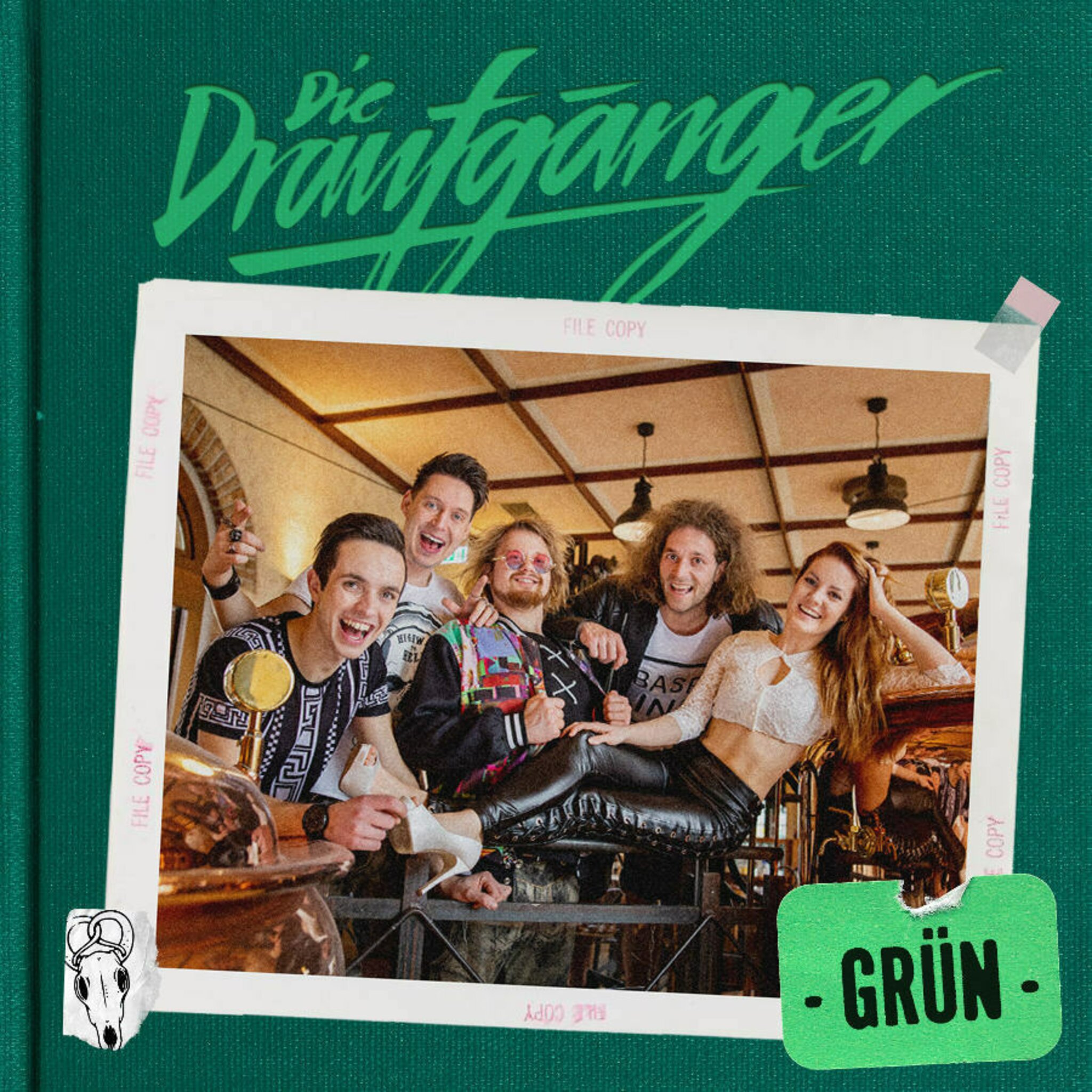 erste allgemeine verunsicherung küss die hand schöne frau