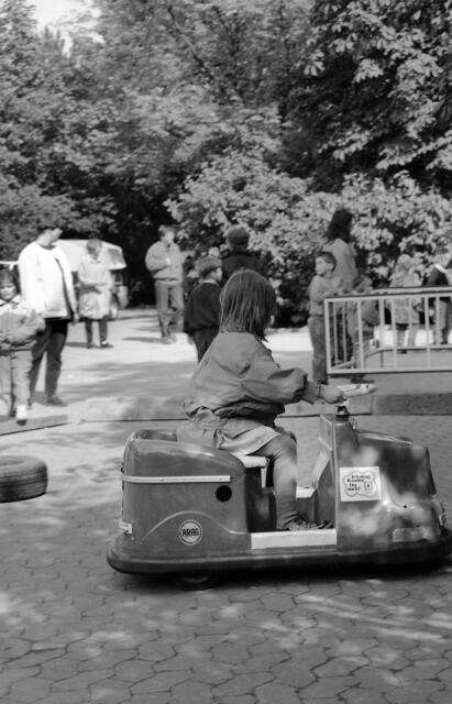 Mini-Autoscooter beim Pfarrfest