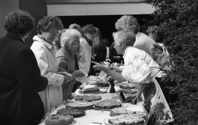 Pfarrfest zur 100-Jahr-Feier der St. Bernwardkirche in Döhren.
