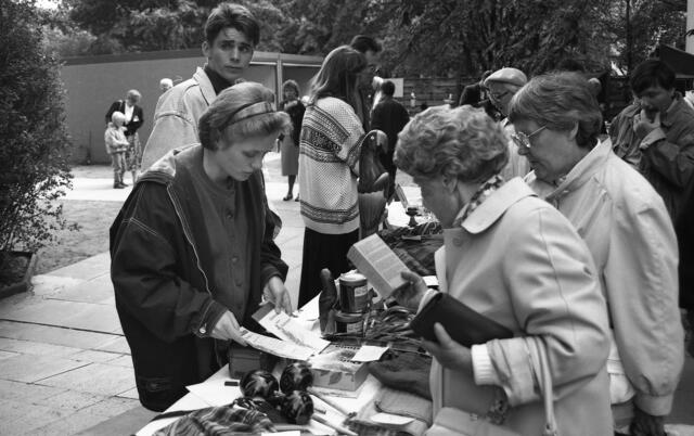 Pfarrfest zur 100-Jahr-Feier der St. Bernwardkirche in Döhren.
