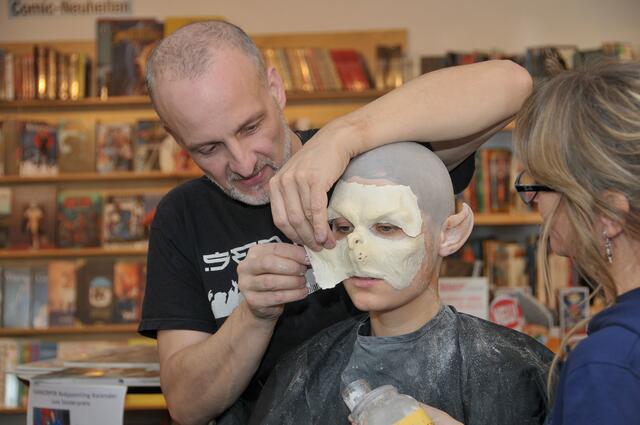 Bodypainting-Künstler Enrico Lein verwandelt Marlena