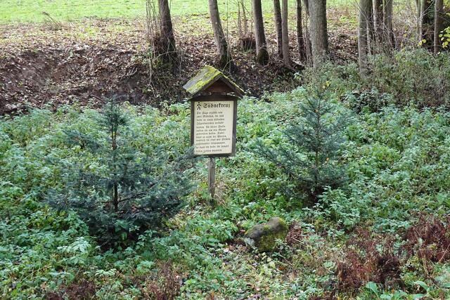 Sühnekreuz am Mühlenweg im Einetal